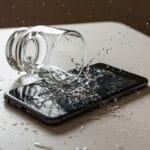 Beázott, vízbe esett telefon javítás